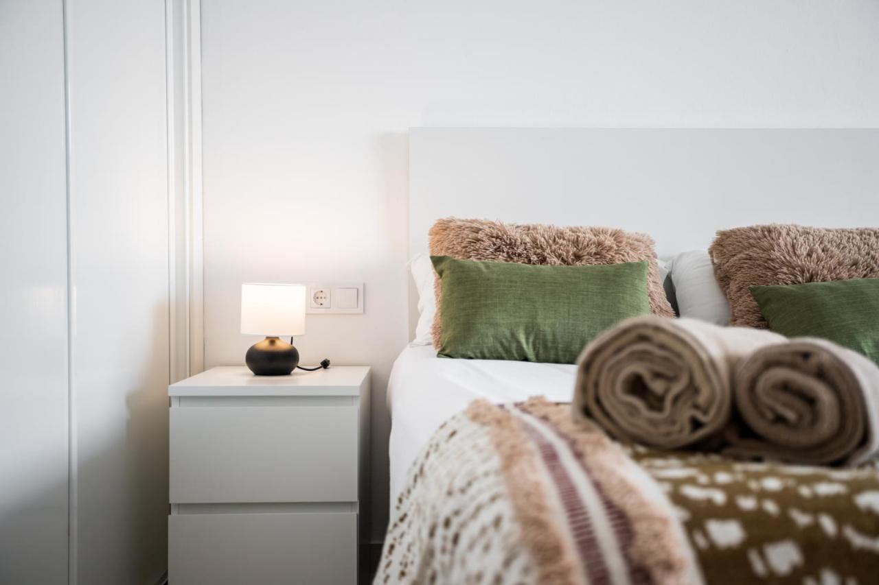 Sur Suites Palmeras 513 Фуeнхирола Екстериор снимка