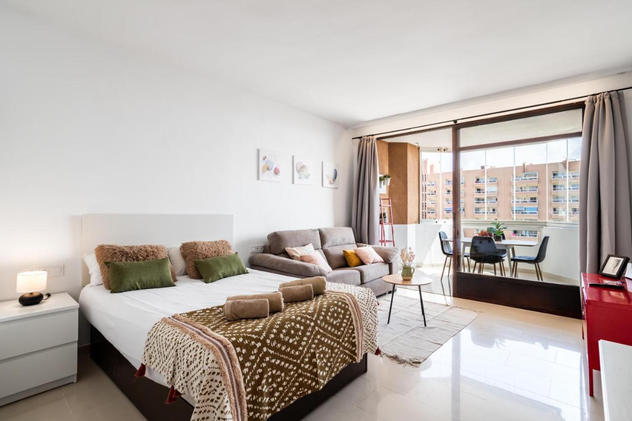 Sur Suites Palmeras 513 Фуeнхирола Екстериор снимка