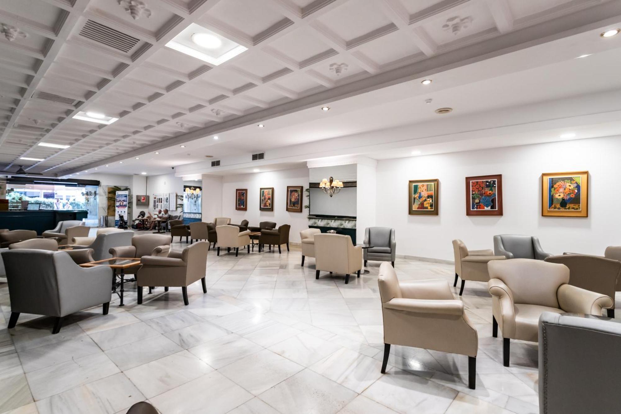 Sur Suites Palmeras 513 Фуeнхирола Екстериор снимка